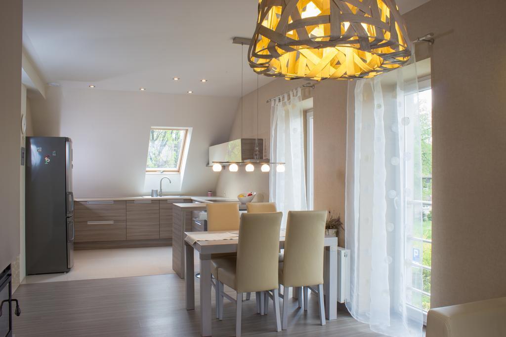 Modern Apartment オシフィエンチム 部屋 写真