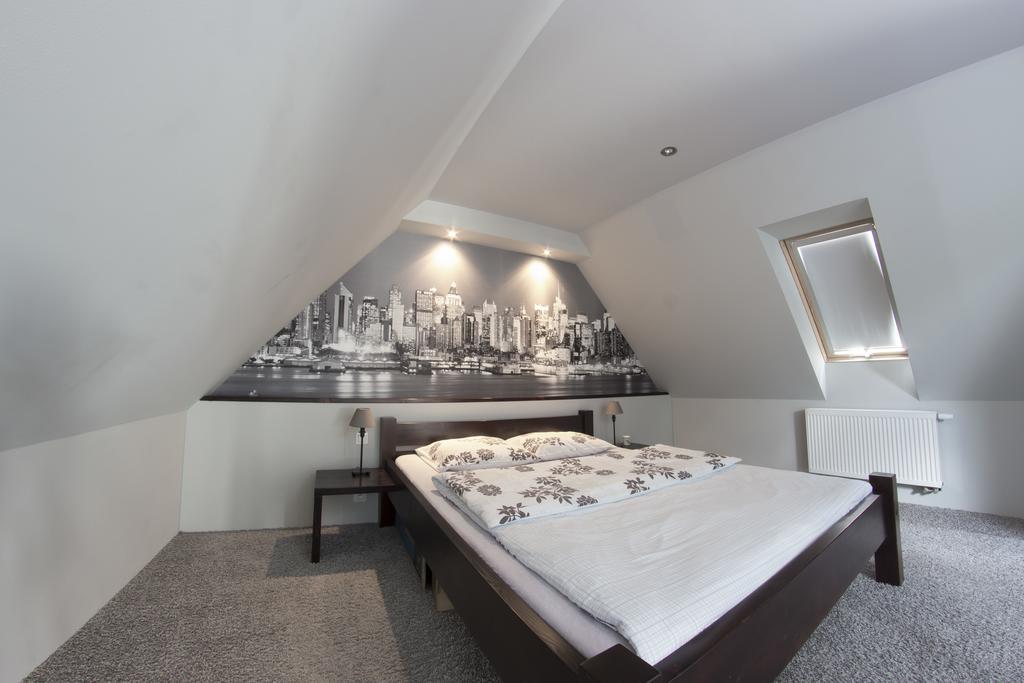 Modern Apartment オシフィエンチム 部屋 写真